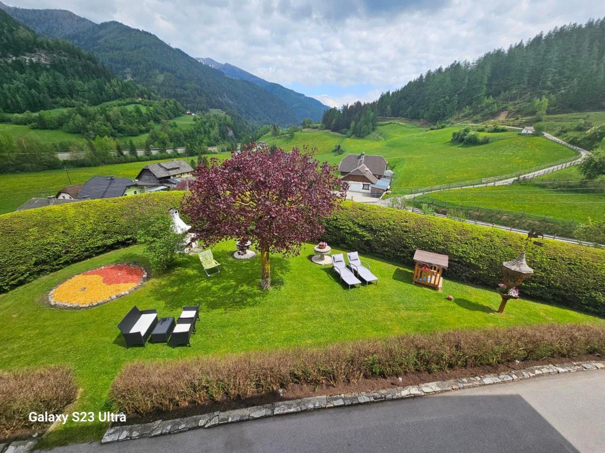 Haus Pfeifenberger Hotel Zederhaus Eksteriør billede